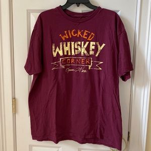 Sonoma Men’s Short sleeve tee in XL..100% cotton. Burgundy